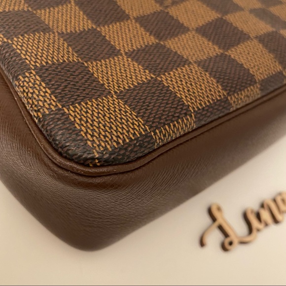 ⛔️RESERVED⛔️Louis Vuitton Damier Trousse Pochette - Picture 8 of 16